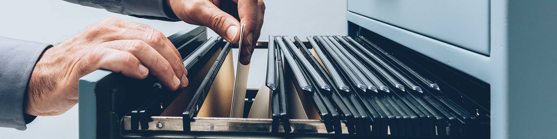 How to Clear Instagram Search: Remove Browsing History & Evidence With a Few Taps