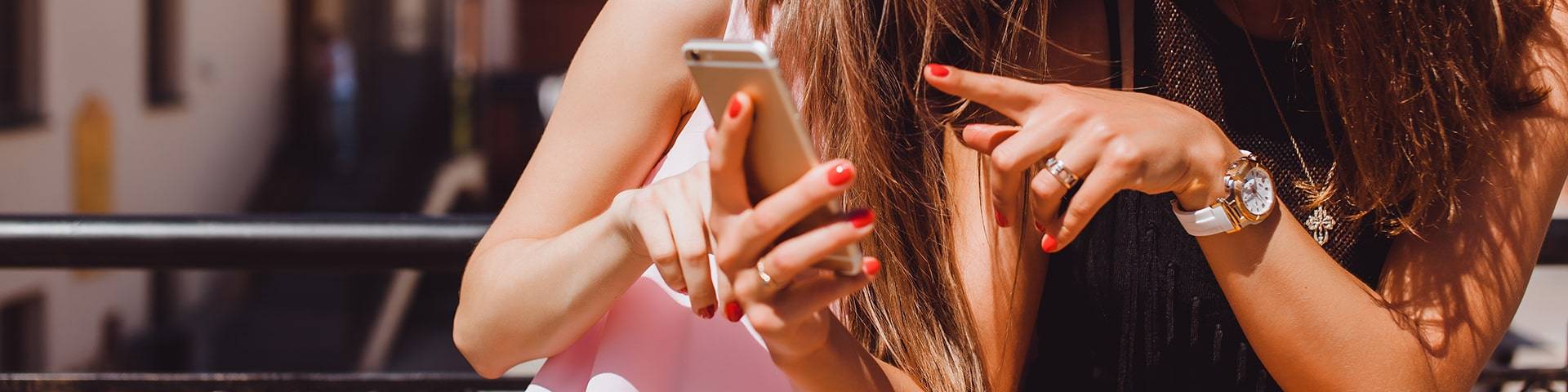 How to DM on Instagram: Ways to Reach Out on PC and Mobile